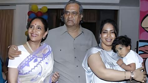 60s Famous Bollywood Actor Joy Mukherjee With His Wife, Daughter, and ...