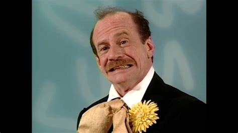 Elmo’s World Singing with Mr. Noodle - YouTube