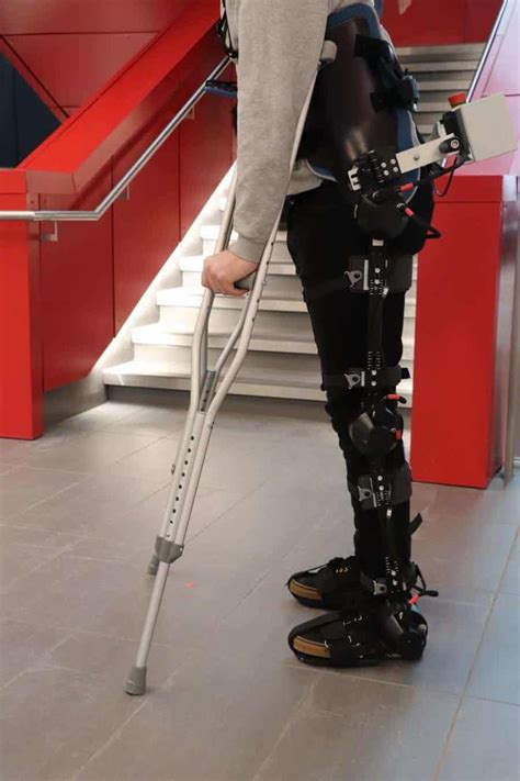 Human-robot legs can walk on their own - ScienceBlog.com