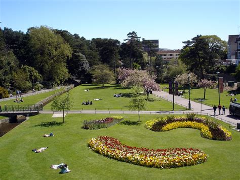 Are Dogs Allowed In Bournemouth Gardens