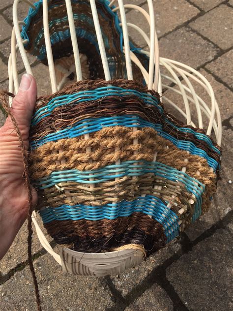 Pin by Amy Vazquez-Ely on Basket Weaving | Basket weaving, Rope ...