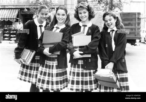 BROOKLYN BRIDGE, from left: Deborah Dawn Slaboda, Marguerite Moreau ...