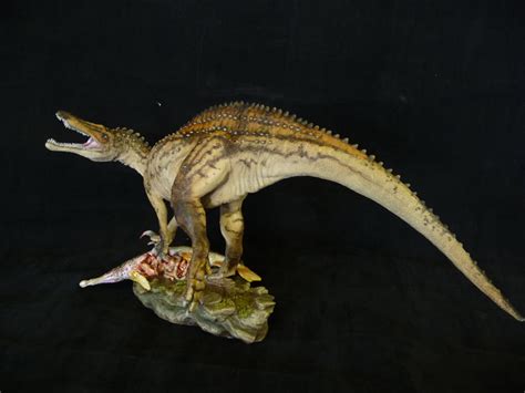 Wicked Dinosaur Sculptures and Dioramas