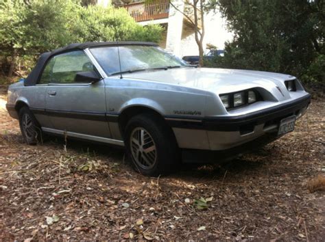 1984 Pontiac J2000 Sunbird LE Convertible 2-Door 1.8L for sale: photos ...