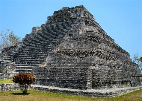 Temple Pyramid at Chacchoben Mayan Ruins near Costa Maya, Mexico ...