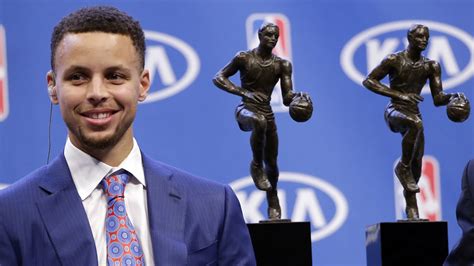 PHOTOS: Golden State Warriors star Stephen Curry accepts NBA MVP award ...