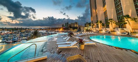 Prince-Waikiki-Hotel-IPE-Wood-Pool-Deck_03 - Roof Decks by Tile Tech Pavers