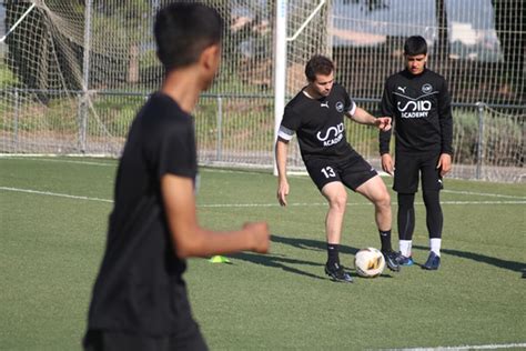 CÓMO PONERSE EN FORMA PARA PRACTICAR FÚTBOL