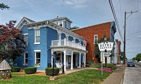 Hotel Nauvoo- Nauvoo IL (3) | Built in 1840. | Kevin Stewart | Flickr