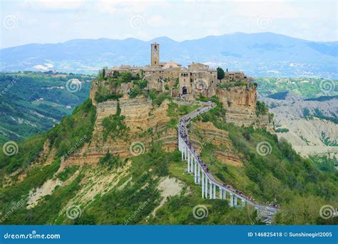 The Bridge To Civita Di Bagnoregio With Tourists Editorial Photo ...