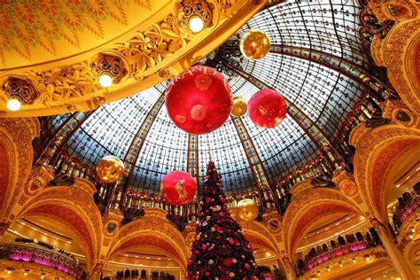 30 French Christmas Traditions (the best Christmas in France facts)