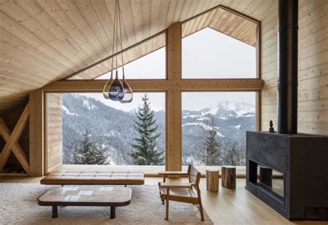 Handsome timber chalet shows off the beauty of modern minimalism