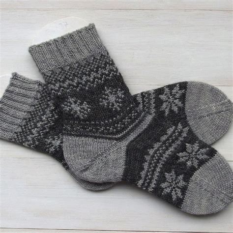 Winter Socks Knitting Pattern