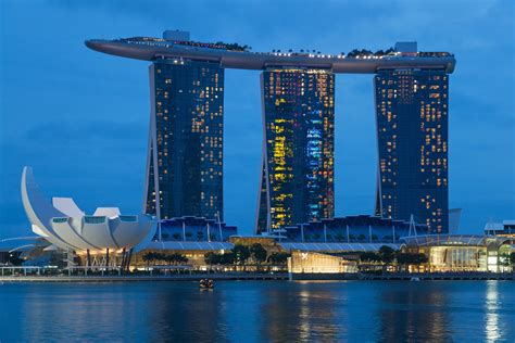 Marina Bay Sands in Singapore - a boat-shaped hotel with an infinite pool