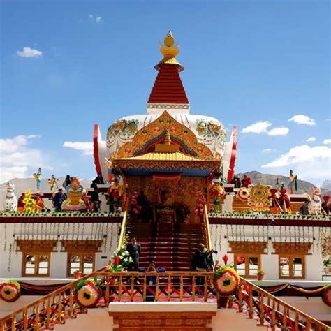 Naropa Festival Ladakh - Kumbh Mela Of Himalayas - Voyager - Sandy N Vyjay