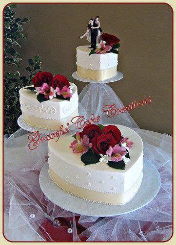 Elegant Heart Shaped Wedding Cake | Cake, Heart shaped wedding cakes ...