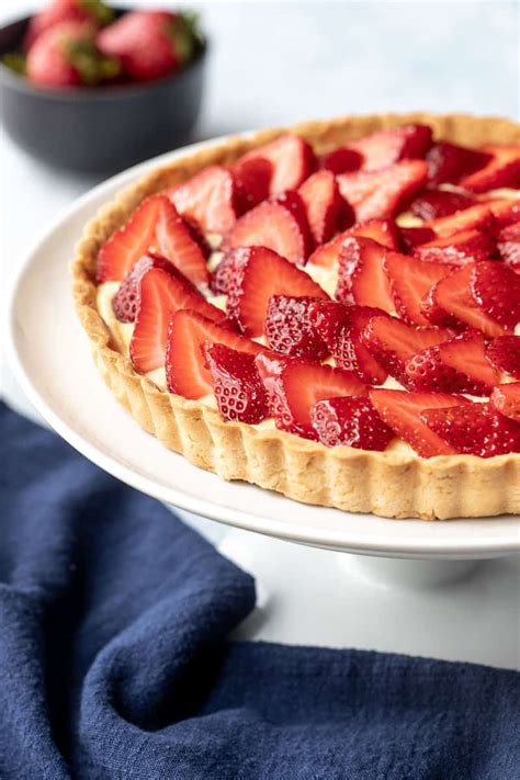 Tarte aux Fraises (French Strawberry Tart) - Vanilla Bean Cuisine