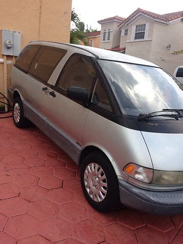 Sell used 1991 TOYOTA PREVIA ALL TRAC in Miami, Florida, United States