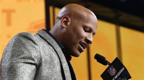 Ryan Shazier’s ‘Walking Miracle’ Details Ex-Steelers LB’s Recovery