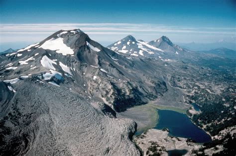 The Volcanoes of the Three Sisters Area, Oregon | VolcanoCafe