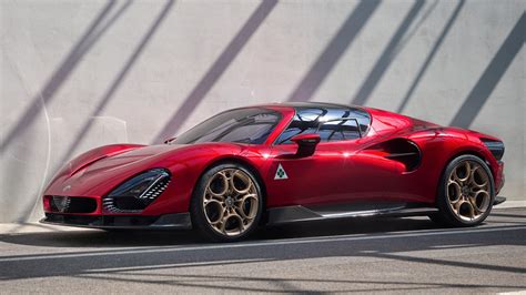 New Alfa Romeo 33 Stradale revealed: price, specs and release date | Carwow