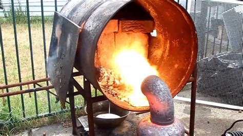 Aluminium Cylinder head Melt in waste oil Burner Furnace - YouTube