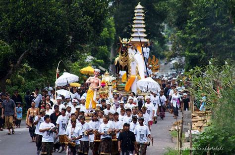 Bali Cremation Tour - Ngaben Procession Ceremony in Bali