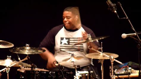 Aaron Spears sound check at Northern Drum Centre Clinic 2012 - YouTube