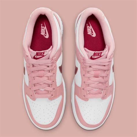 Nike Dunk Low Pink Velvet