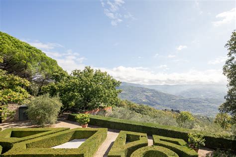 Striking Tuscan Villa Near Florence — Francis York