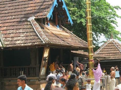 10 Famous Temples in Malappuram | മലപ്പുറ‌ത്തെ പേരും പെരുമയുമുള്ള 10 ...