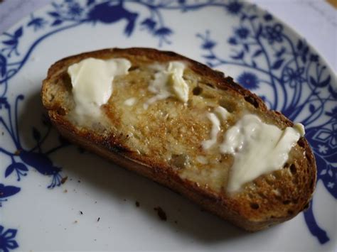 chestnut bread | with knife and fork