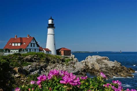 2023 BIG Guide To Maine Lighthouses You Must Explore