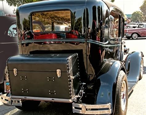 nice trunk! | Vintage trunks, Old cars, Trunks