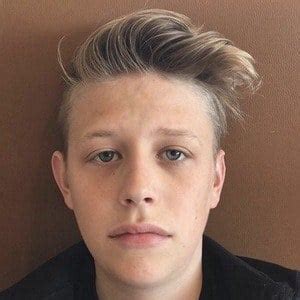 Haminations - Age, Family, Bio | Famous Birthdays