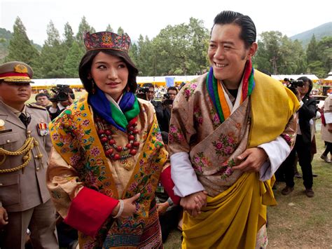 Royal wedding in Bhutan - Photo 5 - Pictures - CBS News