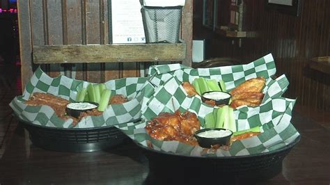 Buffalo's Best Wings: The Bar Bill Tavern - YouTube