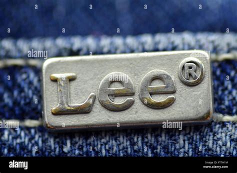 Closeup of Lee label on blue jeans Stock Photo - Alamy