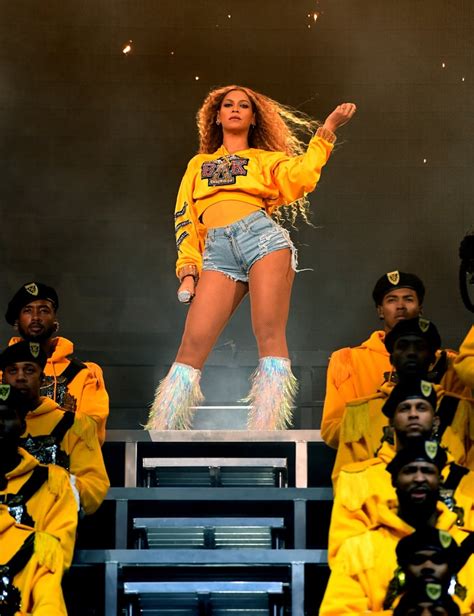 Beyoncé Coachella Performance 2018 Pictures | POPSUGAR Celebrity Photo 24