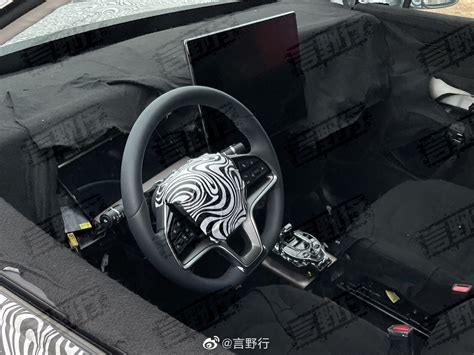 BYD Sea Lion Interior Spied In China With 15.6-Inch Rotatable Screen