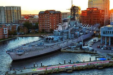 USS Wisconsin (BB-64), now a museum ship in Norfolk, Virginia [967x643 ...