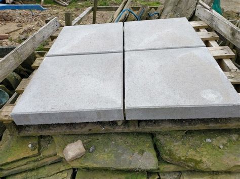 Concrete Paving Slabs - 400mm x 400mm x 63mm thick - Garden or Driveway ...