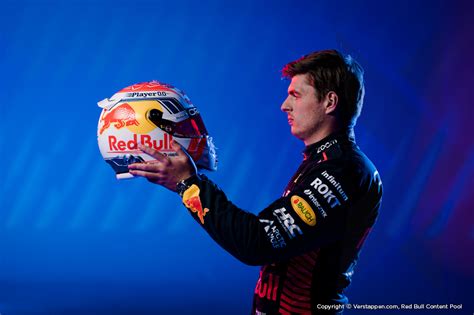 Max on his 2023 helmet - news.verstappen.com