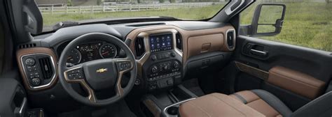 Explore the 2023 Chevy Silverado 2500HD Interior | Rick Hendrick City ...