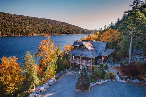 Acadia Lodge-Secluded, Custom Design Retreat by Acadia National Park