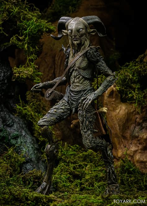 Guillermo del Toro Signature Collection Pan’s Labyrinth – The Old Faun ...