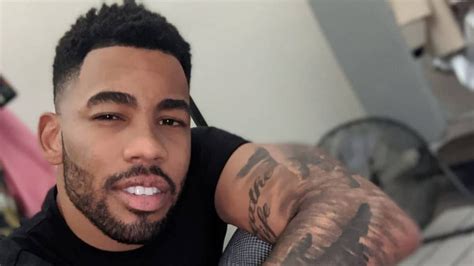 Mike Johnson Addresses the Hate He's Received in the Past for Dating ...