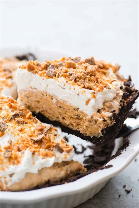 Butterfinger Pie - no bake butterfinger dessert, only 8 ingredients!