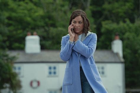 ‘Stay Close’ Review: Netflix’s Harlan Coben Series Wastes Cush Jumbo ...