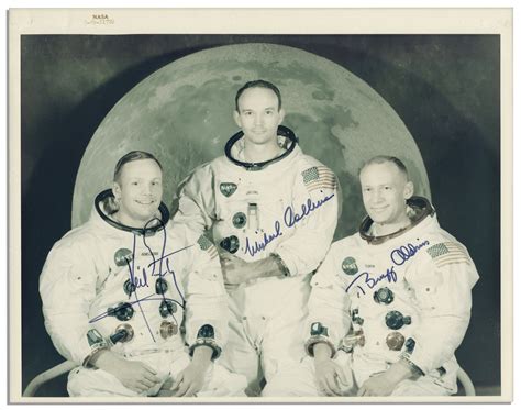 Lot Detail - Uninscribed Apollo 11 Crew Signed 10'' x 8'' Photo -- Bold ...